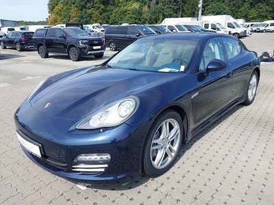 Porsche Panamera 4