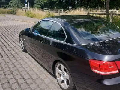 Gebraucht BMW 320 Cabriolet 170 PS (125 kW) 2008 Schwarz Cabrio