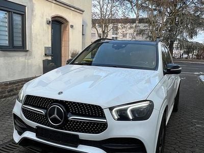 Weiß Gebraucht 2022 Mercedes GLE350 AMG line SUV | 53.800 €