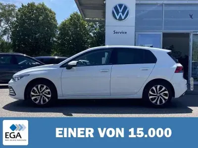 Gebraucht VW Golf VIII Active 150 PS (110 kW) 2023 Weiß