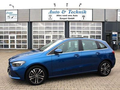 Blau Gebraucht 2023 Mercedes B250e Van / Kleinbus | 34.950 € (Etwas zu teuer)