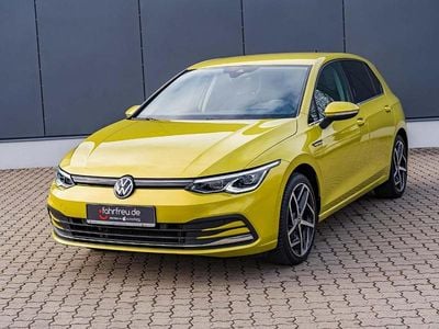 Gebraucht VW Golf VII Style 150 PS (110 kW) 2020 Gelb Limousine