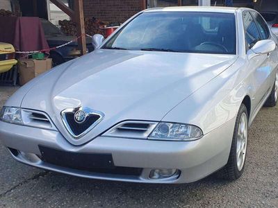 Alfa Romeo 166