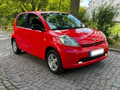 Gebraucht Daihatsu Sirion 87 PS (63 kW) 2005 Rot Kleinwagen