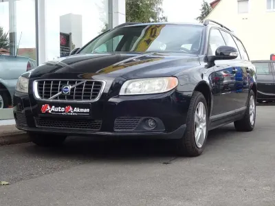 Gebraucht Volvo V70 Basis 145 PS (106 kW) 2009 Schwarz Kombi