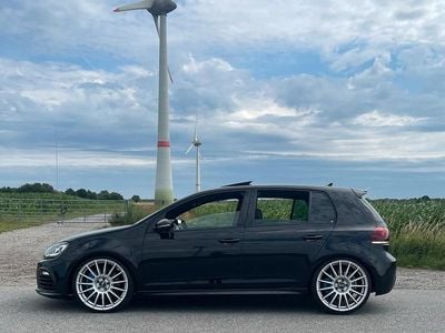 Gebraucht VW Golf VI R 271 PS (199 kW) 2011 Schwarz Kleinwagen