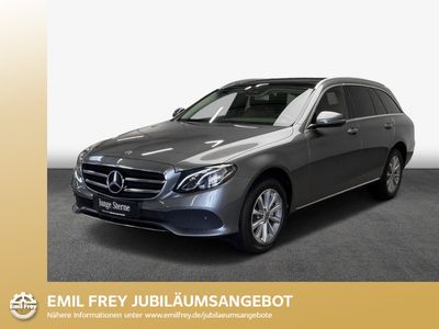 gebraucht Mercedes E220 d 4M T Avandgarde+Air Body C+PANO+STANDHZG