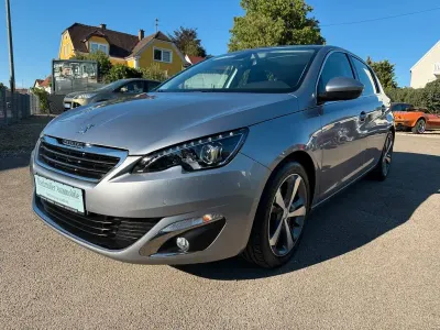Gebraucht Peugeot 308 Allure 125 PS (91 kW) 2014 Grau Limousine