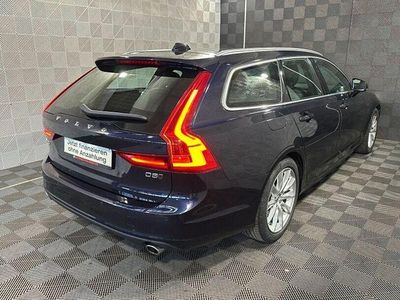 Gebraucht Volvo V90 Momentum 235 PS (172 kW) 2018 Blau Kombi