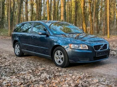 Gebraucht Volvo V50 125 PS (91 kW) 2009 Blau Kombi