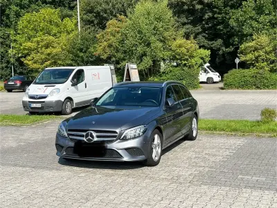 Gebraucht Mercedes C220 194 PS (142 kW) 2018 Grau Limousine