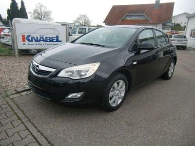 Usata Opel Astra Design Edition 87 CV (63 kW) 2012 Nero Berlina