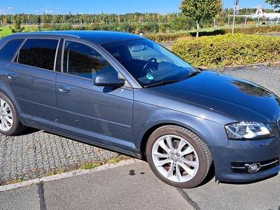 Grau Gebraucht 2010 Audi A3 Ambition Limousine | 5.400 € (Fairer Preis)