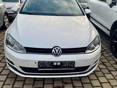 Gebraucht VW Golf VII Comfortline 110 PS (80 kW) 2017 Weiß Limousine