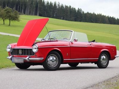 Gebraucht Fiat 1500 75 PS (55 kW) 1967 Rot Cabrio