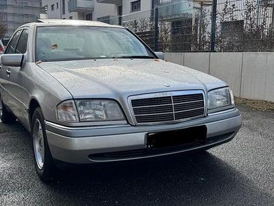 Mercedes C280