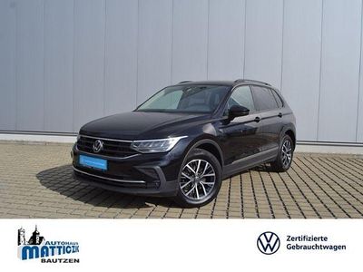 Gebraucht VW Tiguan Business 150 PS (110 kW) 2021 Deep black perleffekt (metallic) SUV