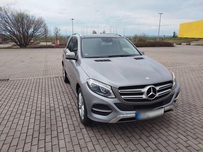 Gebraucht Mercedes GLE250 204 PS (150 kW) 2015 Silber SUV