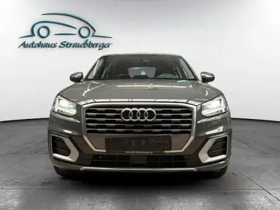 Gebraucht Audi Q2 Sport 116 PS (85 kW) 2018 Grau SUV