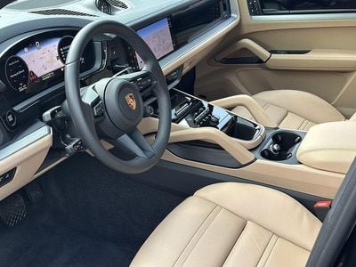 Schwarz Gebraucht 2025 Porsche Cayenne E-Hybrid Coupe Coupé | 119.790 € (Fairer Preis)