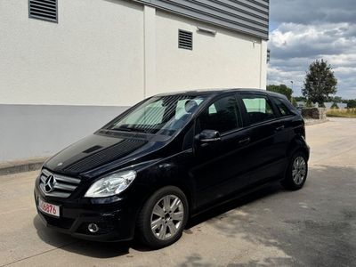 Mercedes B180