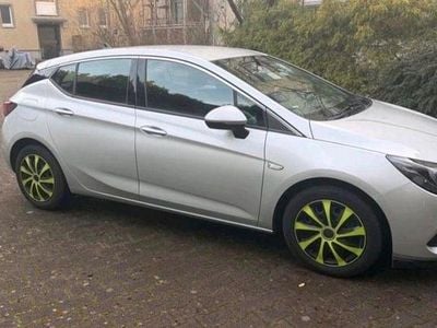 Begagnad Opel Astra Elegance 105 HK (77 kW) 2020 Silver Sedan