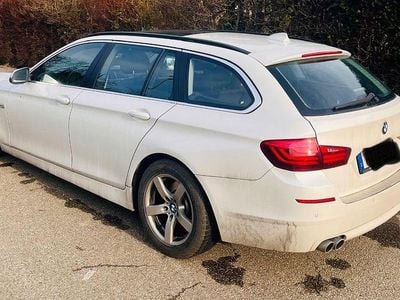 Weiß Gebraucht 2013 BMW 520 Kombi | 10.900 € (Guter Preis)