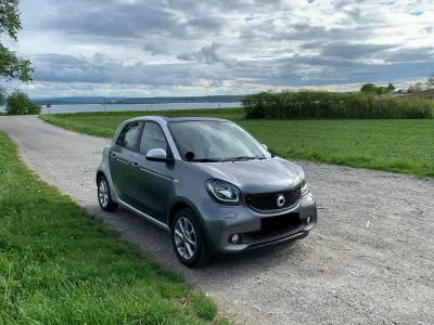 Używany Smart ForFour Passion 90 KM (66 kW) 2019 Szary Hatchback