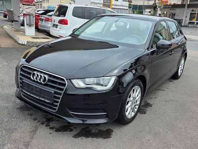 Gebraucht Audi A3 Attraction 105 PS (77 kW) 2013 Schwarz Limousine