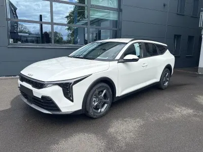 Neu Kia K4 Vision 150 PS (110 kW) 2026 Weiß Kombi