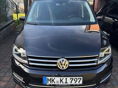 Begagnad VW Caddy Highline 131 HK (96 kW) 2020 Svart Minibuss
