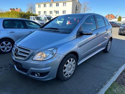 Mercedes B180