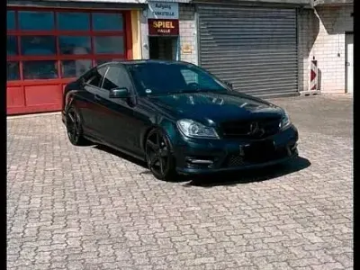Gebraucht Mercedes C350 AMG 306 PS (225 kW) 2011 Schwarz Coupé