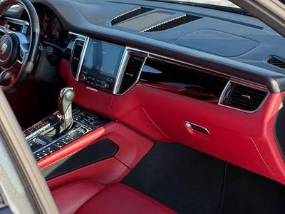 Grau Gebraucht 2017 Porsche Macan S SUV | 39.999 € (Teuer)