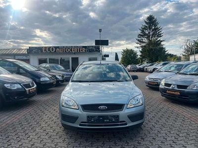 Gebraucht Ford Focus Trend 101 PS (74 kW) 2005 Silber Kombi