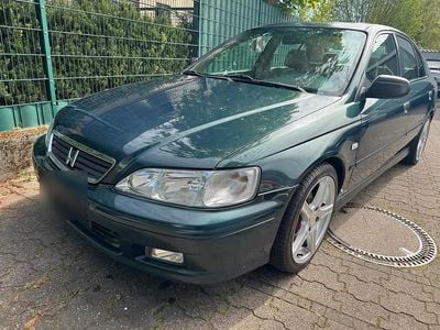 Begagnad Honda Accord 136 HK (100 kW) 2001 Grön Sedan