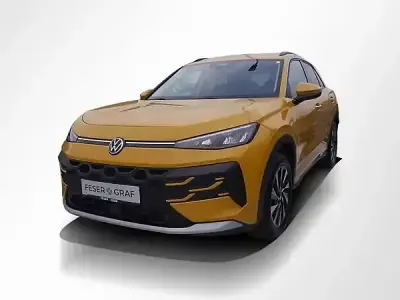 Gebraucht VW T-Roc Cabriolet Life 116 PS (85 kW) 2026 Canary yellow SUV