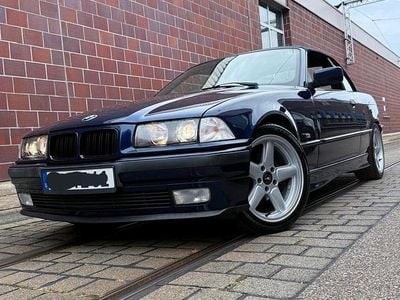 Blau Gebraucht 1995 BMW 318 Cabriolet Cabrio | 5.500 €