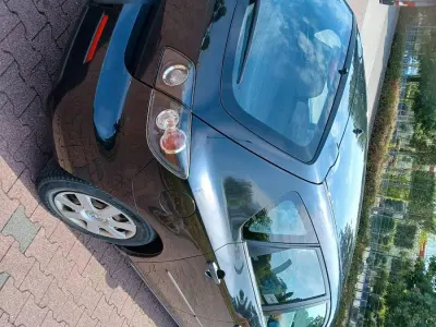 Gebraucht Mazda 3 84 PS (61 kW) 2006 Schwarz Kleinwagen