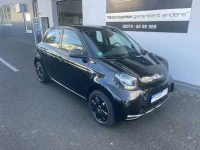 Gebraucht Smart ForFour Electric Drive 60 kW (82 PS) 2022 Schwarz Limousine