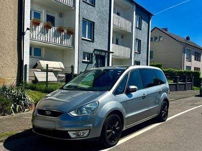 Usado Ford Galaxy 140 HP (102 kW) 2008 Prateado Monovolume