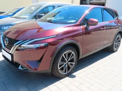 Gebraucht Nissan Qashqai Tekna 158 PS (116 kW) 2022 Rot SUV