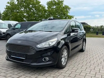 Gebraucht Ford S-MAX Titanium 179 PS (131 kW) 2017 Schwarz Van / Kleinbus