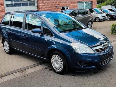 Grau Gebraucht 2008 Opel Zafira Van / Kleinbus | 1.799 € (Fairer Preis)