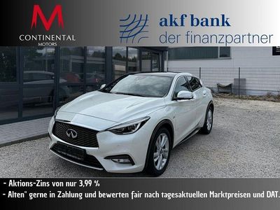 Infiniti Q30