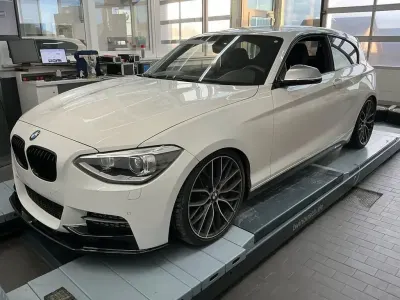 Używany BMW M135 Sport Line 320 KM (235 kW) 2013 Biały Hatchback