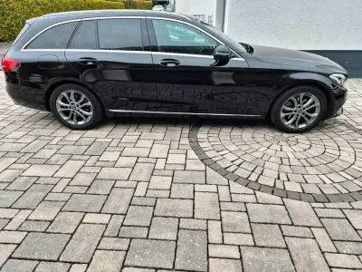 Gebraucht Mercedes C200 136 PS (100 kW) 2017 Schwarz Kombi