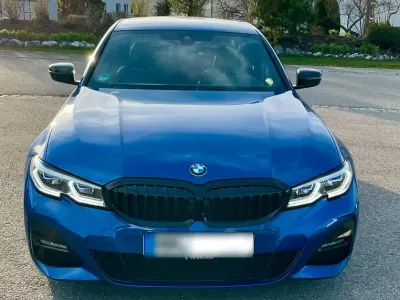 Gebraucht BMW 320 M Sport 184 PS (135 kW) 2019 Blau Limousine