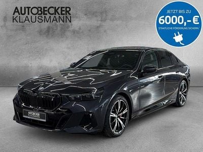 Grau Neu 2025 BMW i5 M Sport Limousine | 69.990 € (Guter Preis)