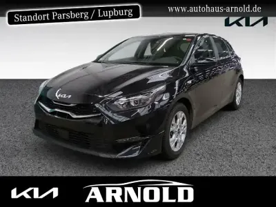Used Kia Ceed Vision 140 HP (102 kW) 2025 Black Hatchback